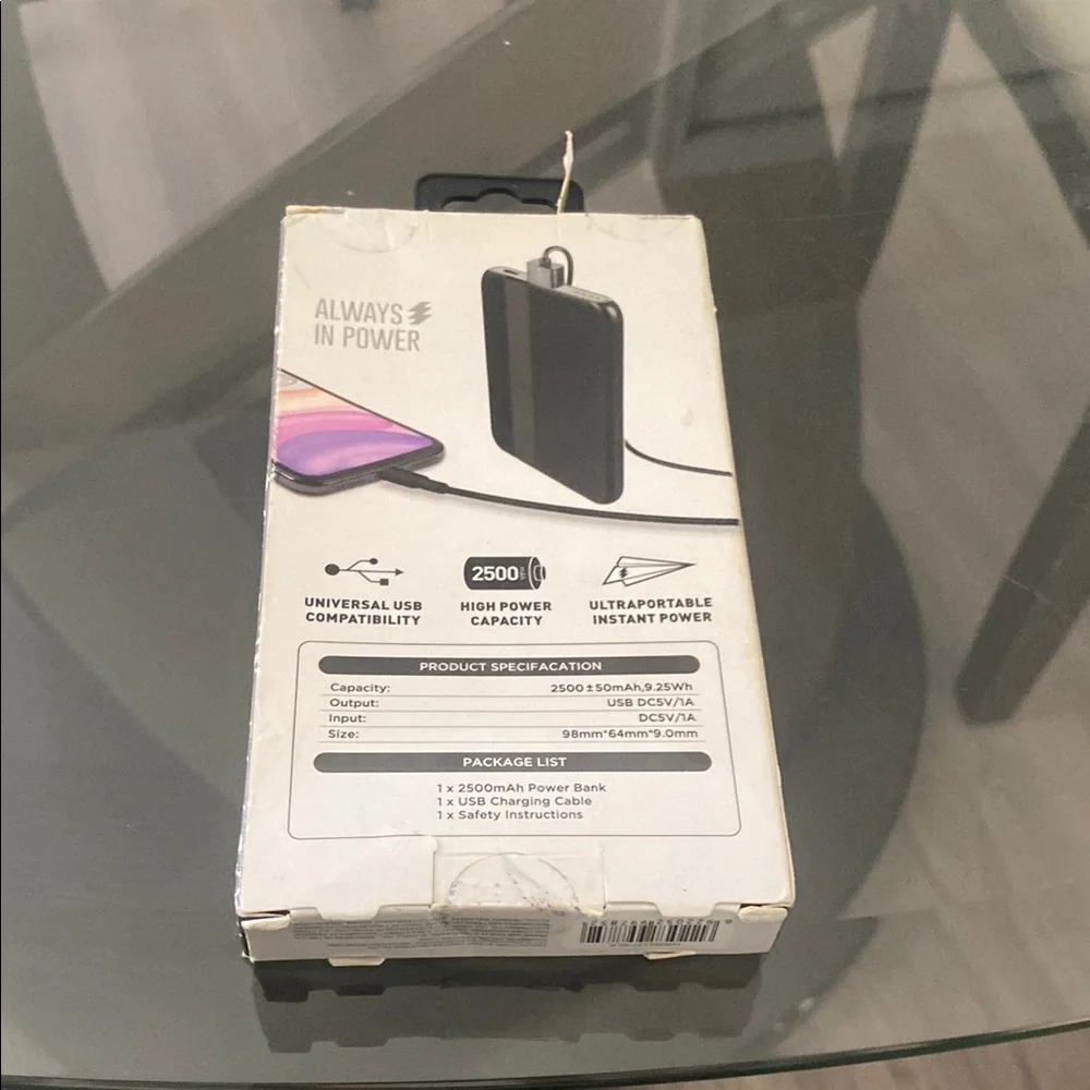 Ultra Slim 2500mAh Portable Battery Pack - Black